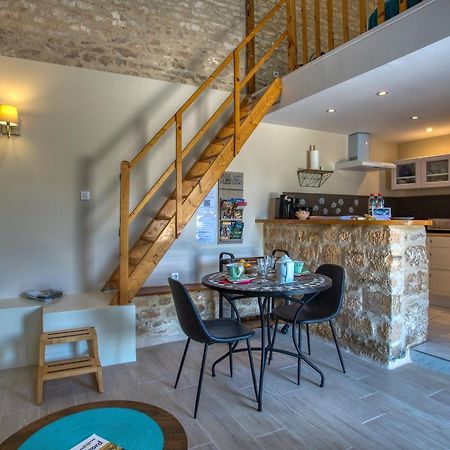 Domaine Des Pierres Blanches - Gite La Salamandre Villa Carlux Exterior photo