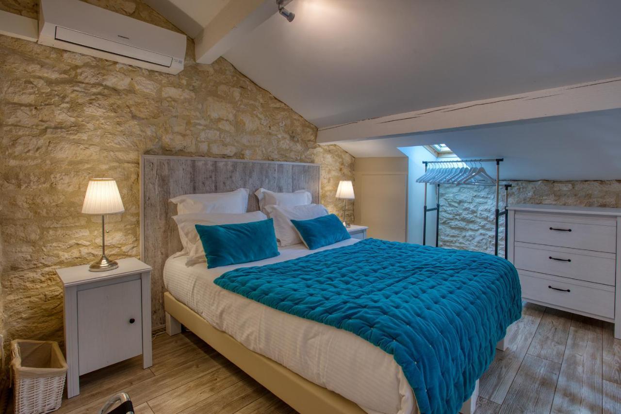 Domaine Des Pierres Blanches - Gite La Salamandre Villa Carlux Exterior photo